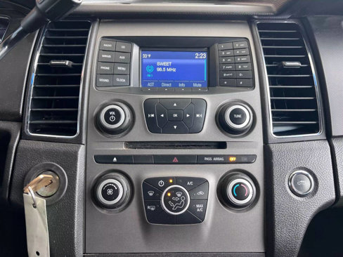 Used 2015 Ford Taurus Police Interceptor AWD image 18