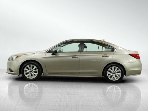 Used 2017 Subaru Legacy 2.5i Premium image 2