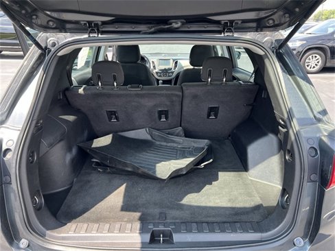 Used 2018 Chevrolet Equinox LS image 18