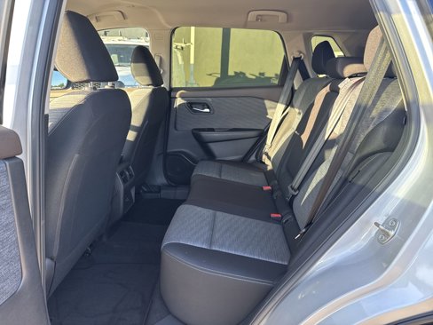 Used 2023 Nissan Rogue SV image 12