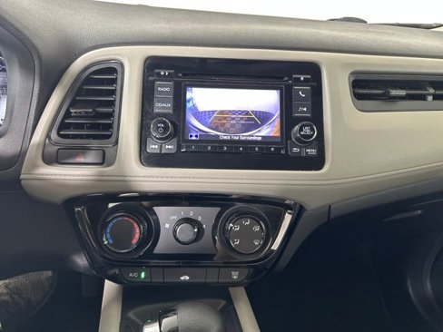 Used 2018 Honda HR-V LX image 22