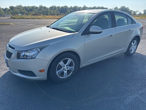 Used 2014 Chevrolet Cruze LT image 1