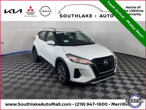 Certified 2024 Nissan Kicks SV image 1