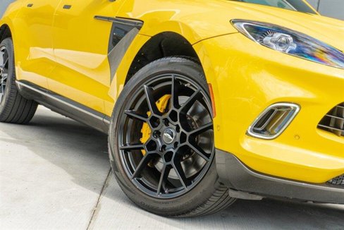 Used 2021 Aston Martin DBX image 30