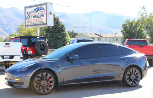 Used 2021 Tesla Model 3 Performance image 2