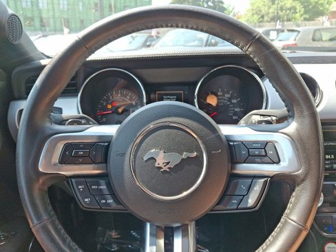 Used 2015 Ford Mustang Premium image 17