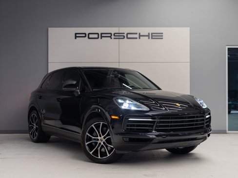 Certified 2022 Porsche Cayenne Platinum Edition image 9