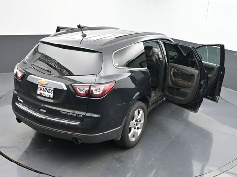 Used 2014 Chevrolet Traverse LTZ image 44