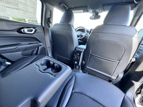 New 2026 Jeep Compass Latitude image 17