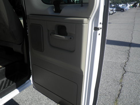Used 2014 Ford E-350 and Econoline 350 XLT image 24