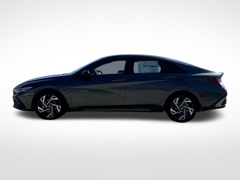 New 2025 Hyundai Elantra Sport image 9