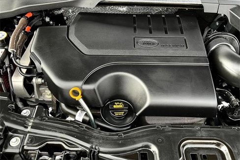 Used 2025 Land Rover Discovery Sport Dynamic SE image 33