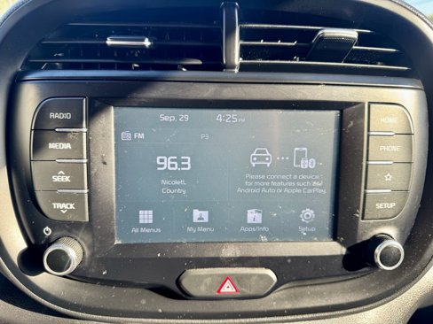 Used 2020 Kia Soul LX image 29