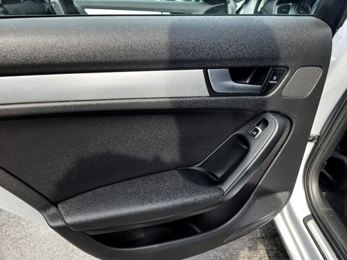 Used 2014 Audi A4 2.0T Premium w/ Audi MMI Navigation image 12
