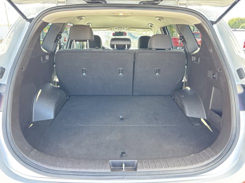 Used 2020 Hyundai Santa Fe SE image 21