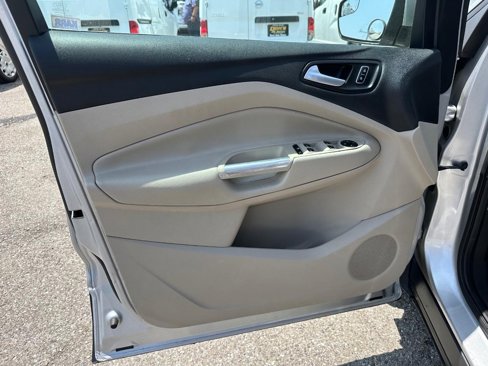 Used 2015 Ford Escape SE image 15