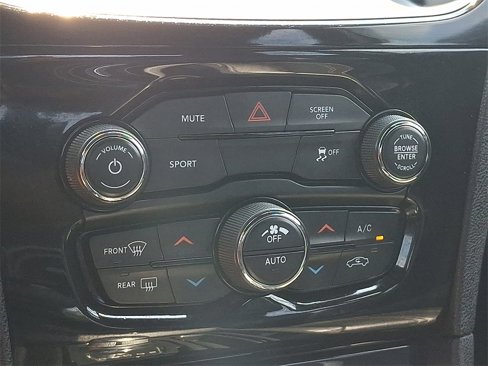 Used 2019 Chrysler 300 S w/ S Model Appearance Package image 16