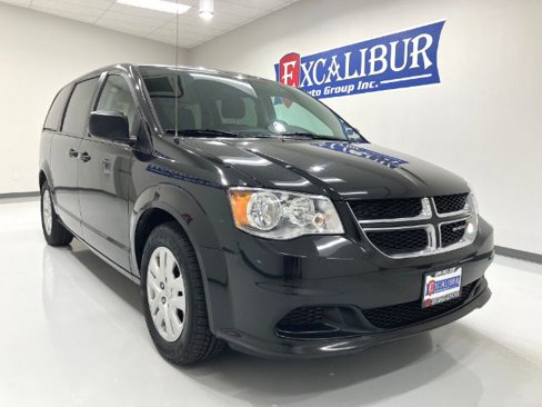 Used 2018 Dodge Grand Caravan SE image 10