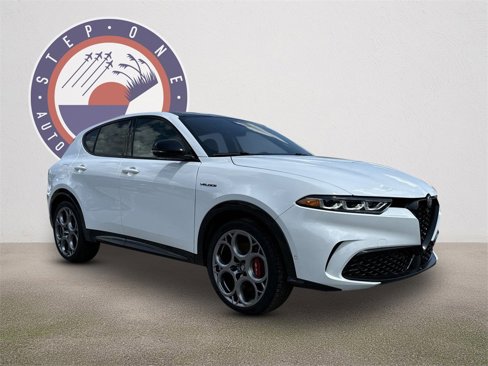 New 2024 Alfa Romeo Tonale Veloce image 1