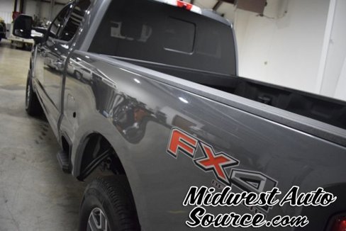 Used 2023 Ford F250 Lariat w/ FX4 Off-Road Package image 3
