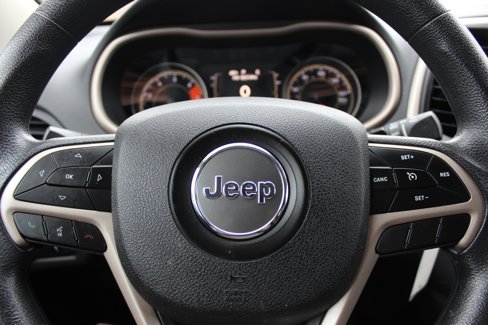 Used 2018 Jeep Cherokee Latitude image 24