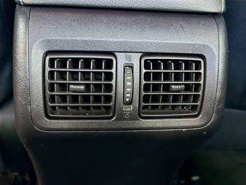 Used 2017 Toyota Camry XLE image 25
