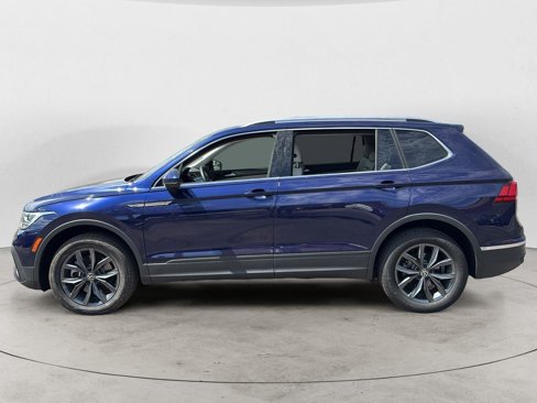 Used 2023 Volkswagen Tiguan SE image 4