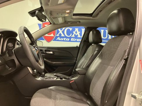Used 2015 Chevrolet Malibu LT w/ Power Convenience Package image 28