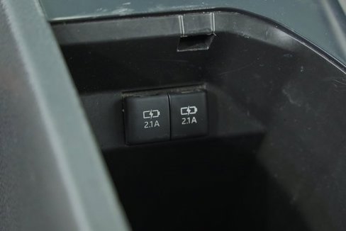 Used 2020 Toyota Camry LE image 18