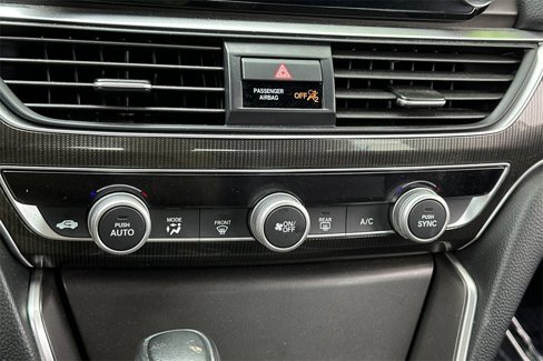 Used 2022 Honda Accord Sport image 18