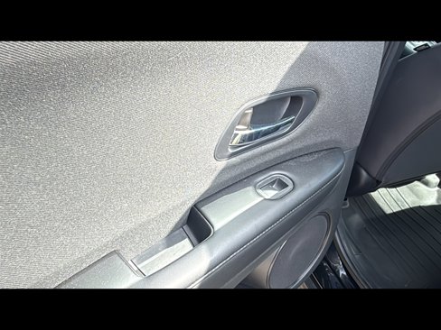 Used 2022 Honda HR-V LX image 25
