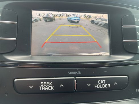 Used 2017 Kia Sorento LX image 19