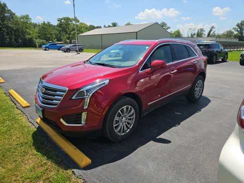 Used 2019 Cadillac XT5 Luxury image 2