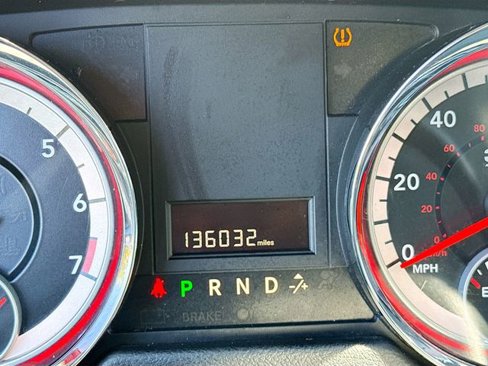 Used 2014 Dodge Grand Caravan SXT image 13