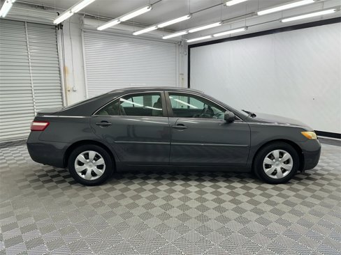 Used 2009 Toyota Camry LE image 6