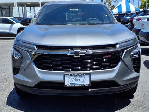 New 2025 Chevrolet Trax RS w/ Sunroof Package image 2