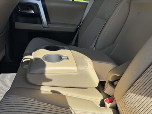 Used 2018 Toyota 4Runner 4WD image 17
