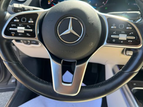 Used 2023 Mercedes-Benz GLA 250 4MATIC image 12