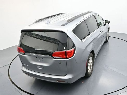 Used 2020 Chrysler Voyager Lxi image 32