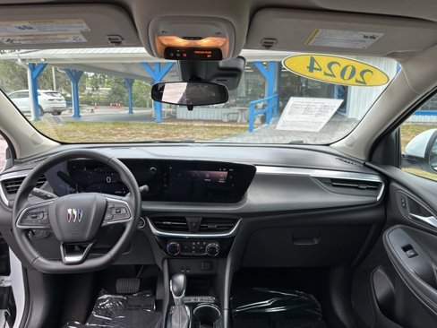Certified 2024 Buick Encore GX Sport Touring image 6