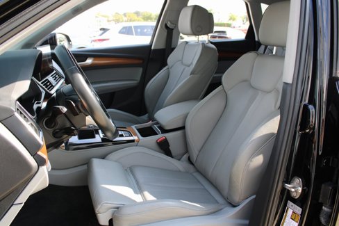 Used 2021 Audi Q5 2.0T Premium Plus w/ Premium Plus Package image 7