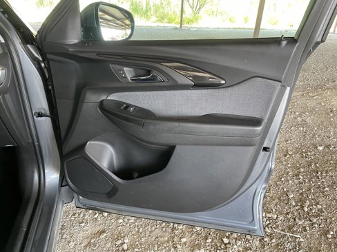 Used 2022 Chevrolet TrailBlazer LT w/ Convenience Package image 35