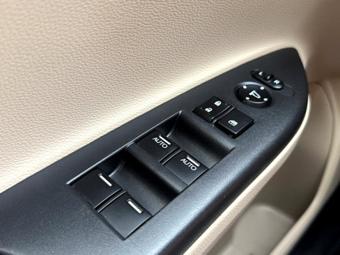 Used 2017 Honda Accord Touring image 21