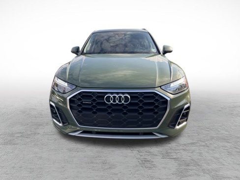 Used 2022 Audi Q5 2.0T Premium w/ Convenience Package image 2