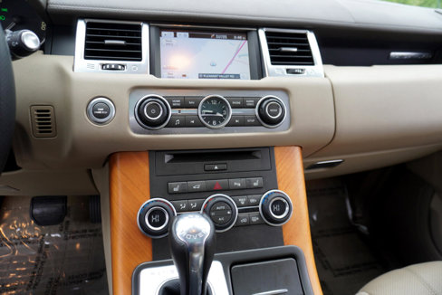 Used 2012 Land Rover Range Rover Sport HSE LUX image 15