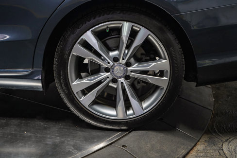 Used 2015 Mercedes-Benz C 300 Sedan image 12