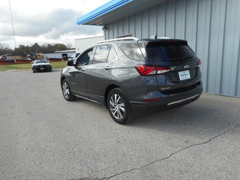 Used 2022 Chevrolet Equinox Premier image 3