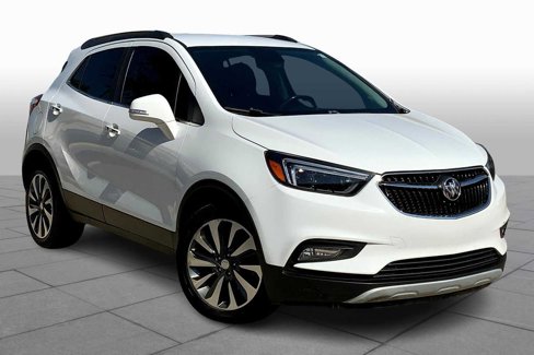 Used 2020 Buick Encore Essence image 2