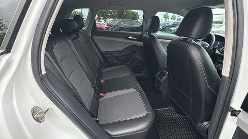 Used 2022 Volkswagen Taos SE image 20