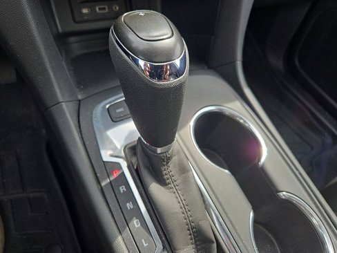 Used 2020 Chevrolet Equinox LT w/ Midnight Edition image 21